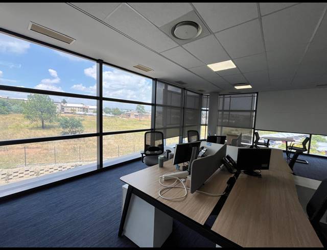 2,495M² OFFICE TO LET IN NOORDWYK